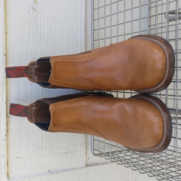 Red Wing boots - Picture 3 of 7